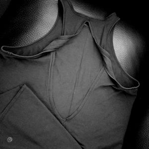 Lululemon Trapeze Twist Tank